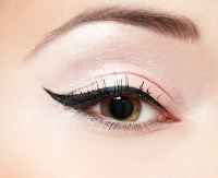 Eyeliner. Artistry by Mindy