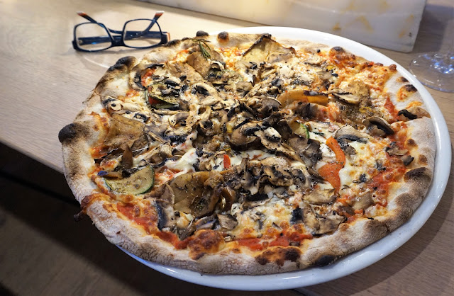 Italien aix rotonde hivency pizza verdura