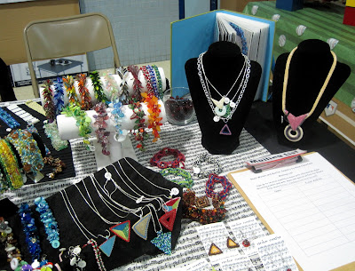 Party Plan Jewelry on More Jewelry Displays I Added A Couple Necklace Displays To