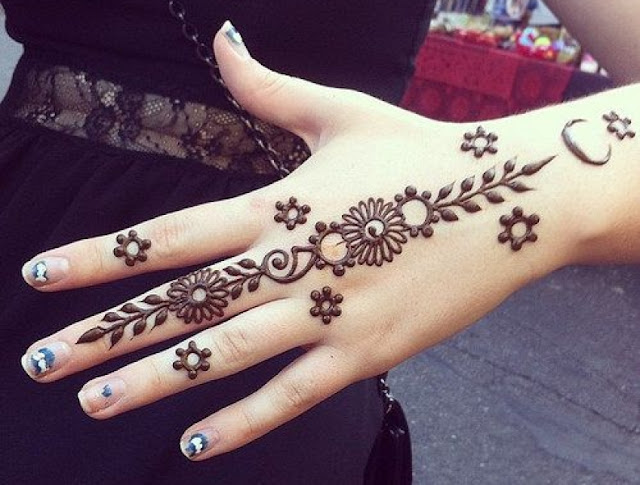 Easy Mehndi Designs For Beginners photo