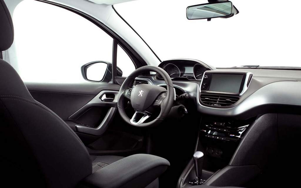 Novo Peugeot 208 - interior