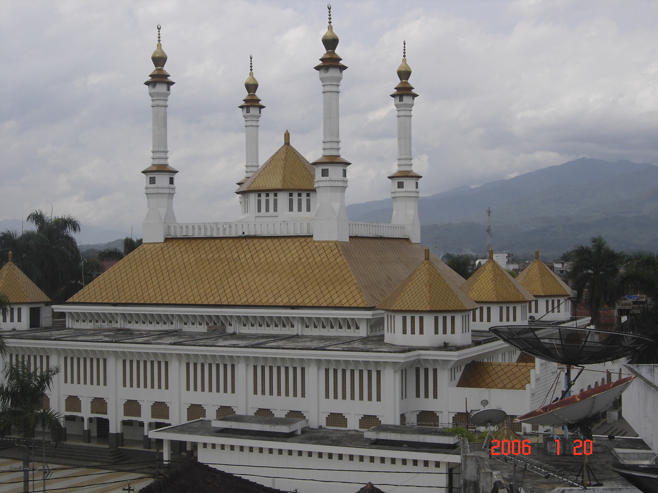 Masjidmasjid Indah di Indonesia