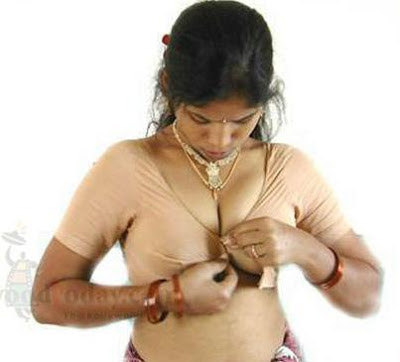 indian sexy girls blouse and saree removing photo
