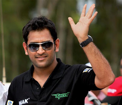 MS Dhoni Black Tshirt wallpapers