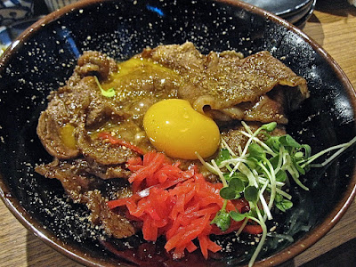 Hana Hana (華花), beef bowl