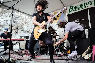 Gang of Youths (Live)
