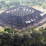 Desertasi Mengungkap Asal-usul dan Pembangun Borobudur