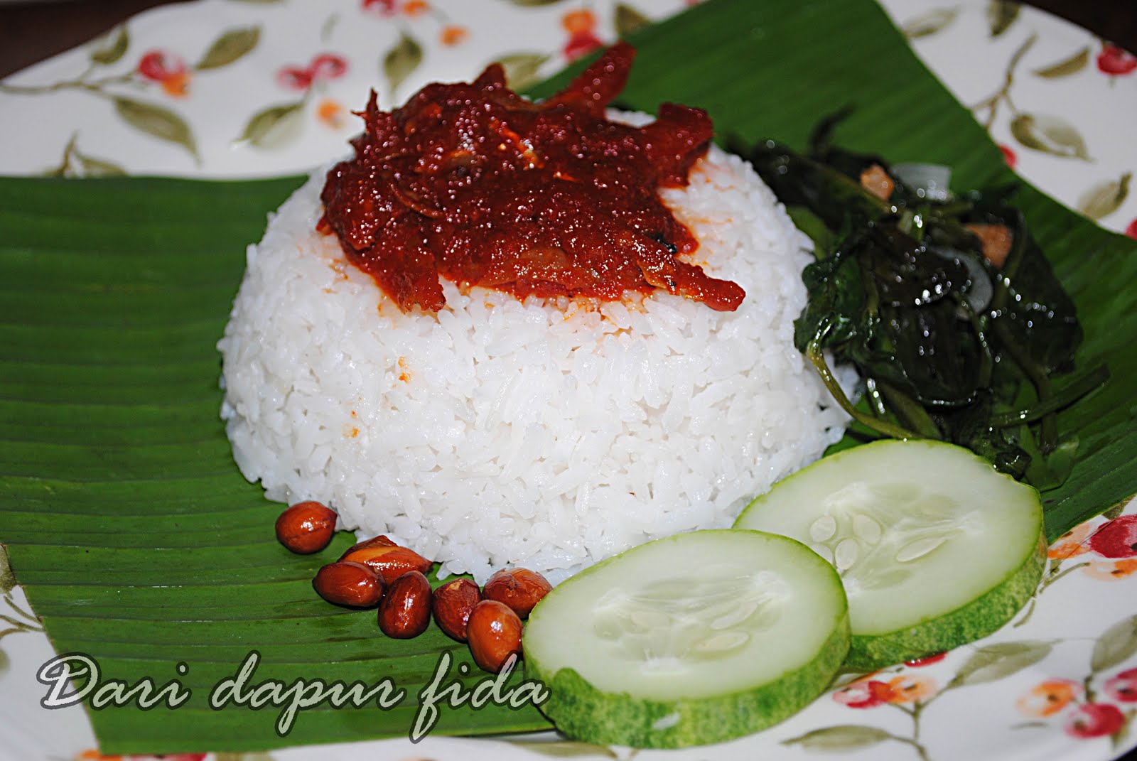 SuperMama : Nasi Lemak Kukus Ayam Berempah