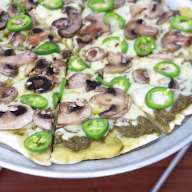 Pesto Mushroom Jalapeño Pizza | The Sweets Life