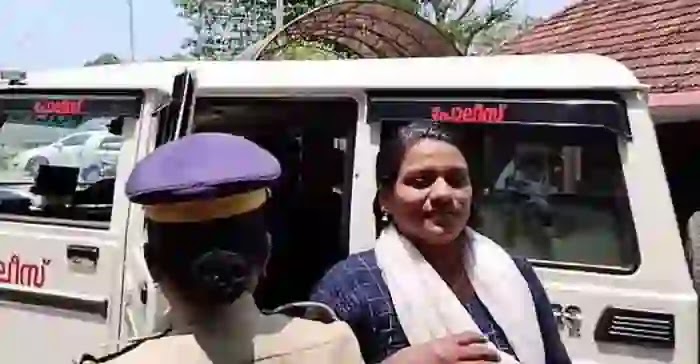 Woman arrested for assaulting case, Kollam, News, Assault, Arrested, Police, Complaint, Attack, Kerala
