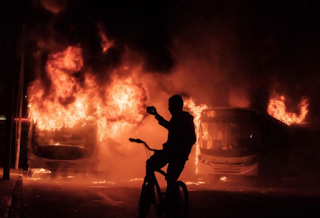 After Turbulent Protests, Brazil Cleans Up Littered Streets