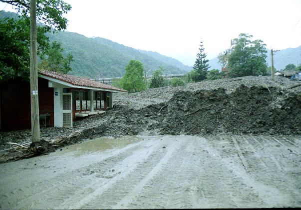 圖2 宜蘭縣大同太平山管理處前發生土石流