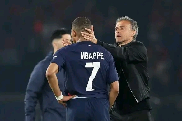 Kylian Mbappé Announces Departure from Paris Saint-Germain