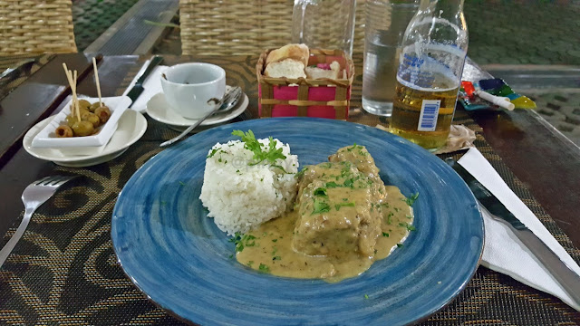 main entrée in nice presentation at the outside dining area of Bon Appetit French Restaurant in Davao City