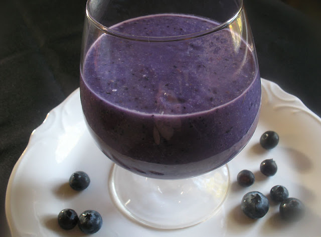 Blueberry Pineapple Smoothie