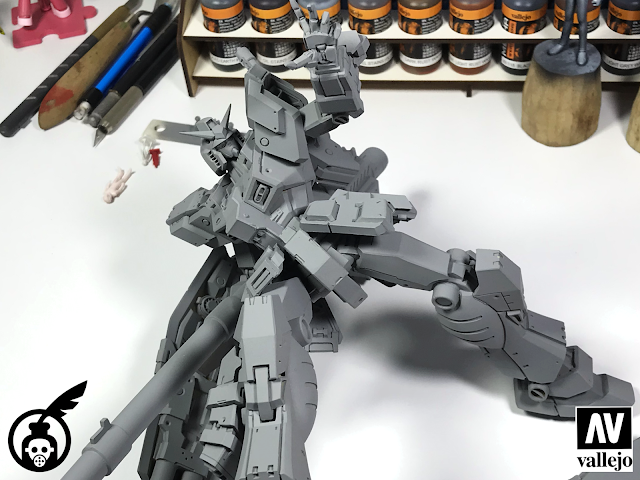 Priming the Full Armor Gundam RX781 with Vallejo Mecha Primers Photo