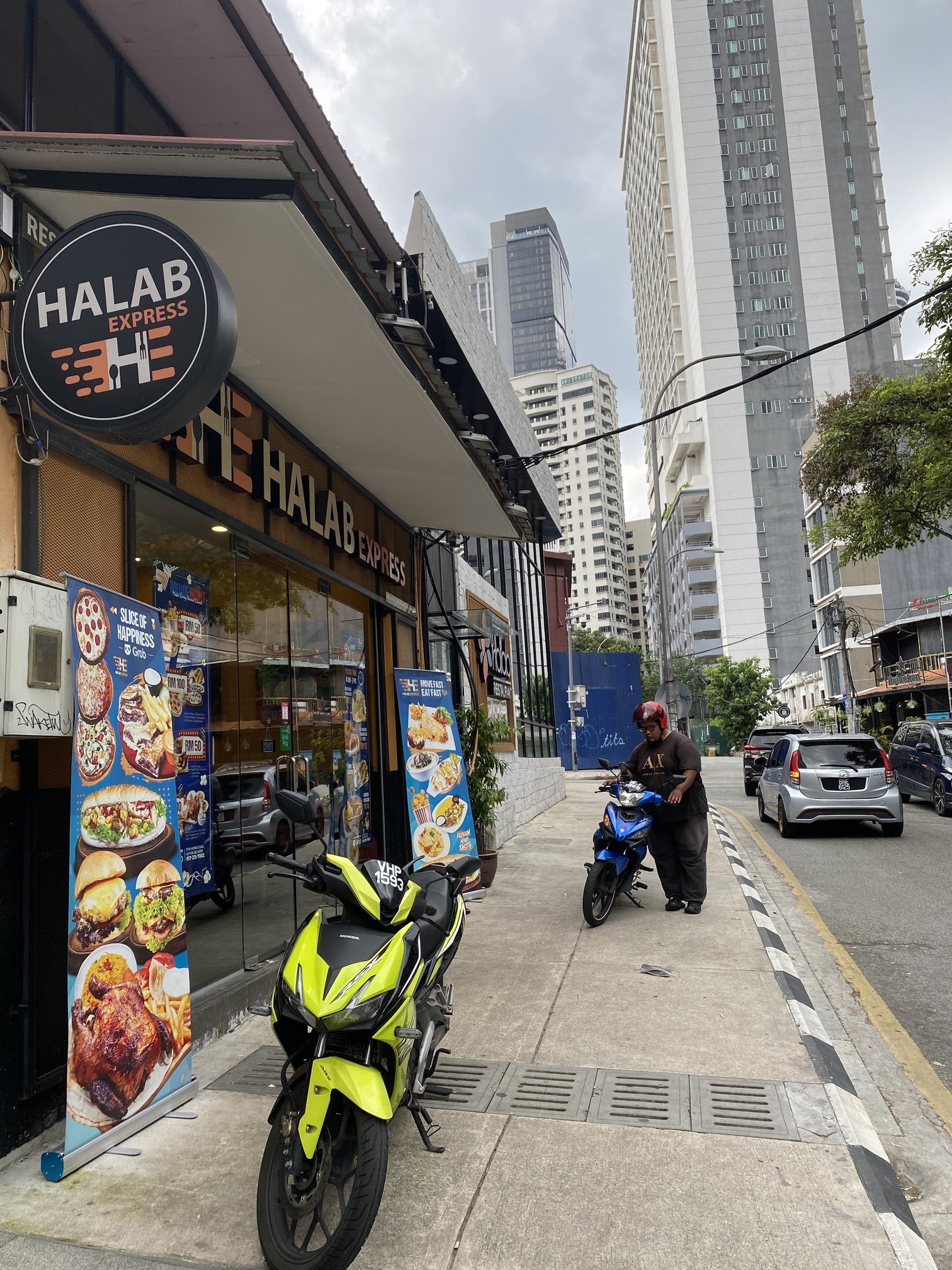 Review Halab Express KL