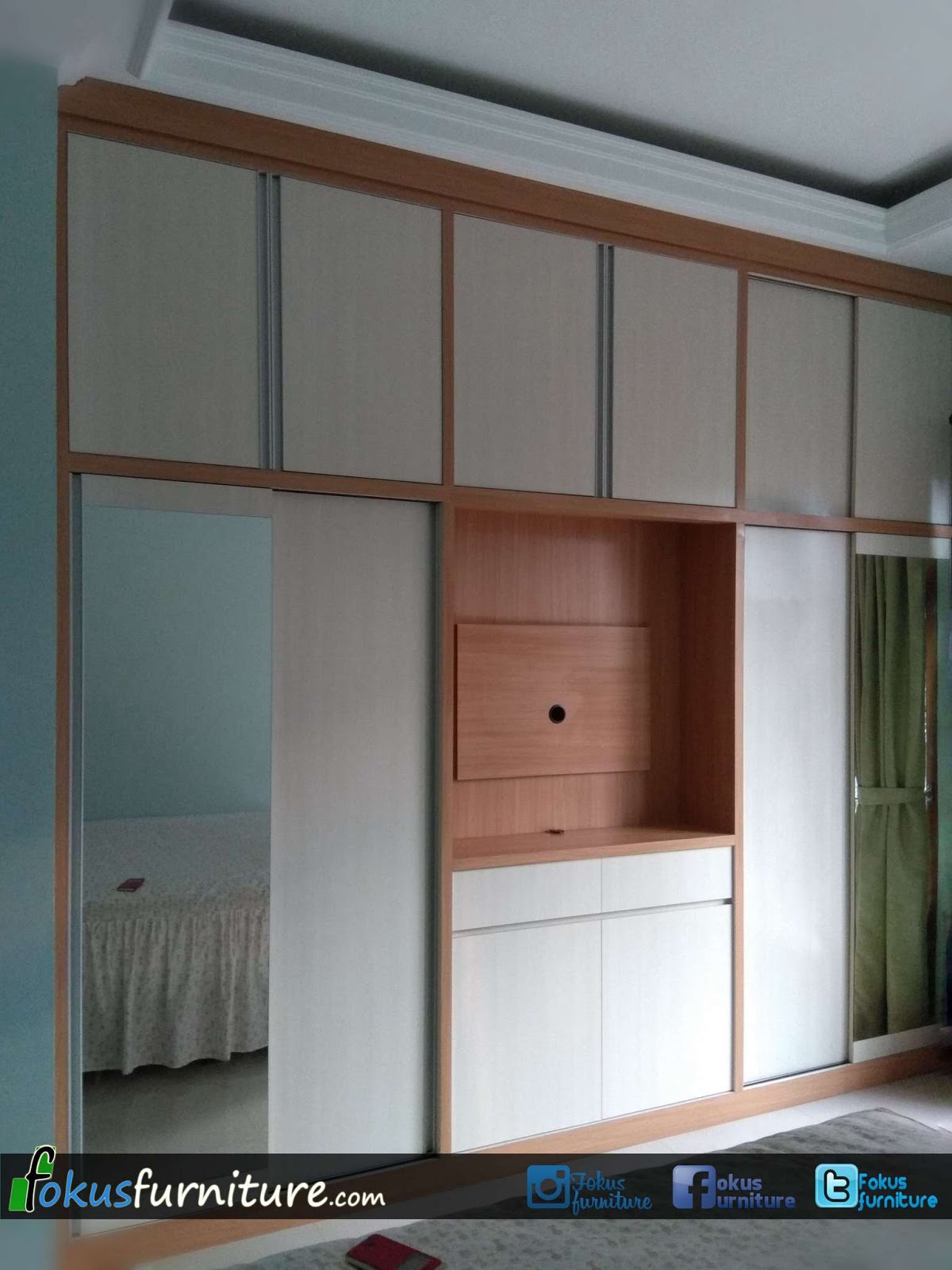 Furniture Kitchen set minimalis lemari  pakaian  Jakarta 