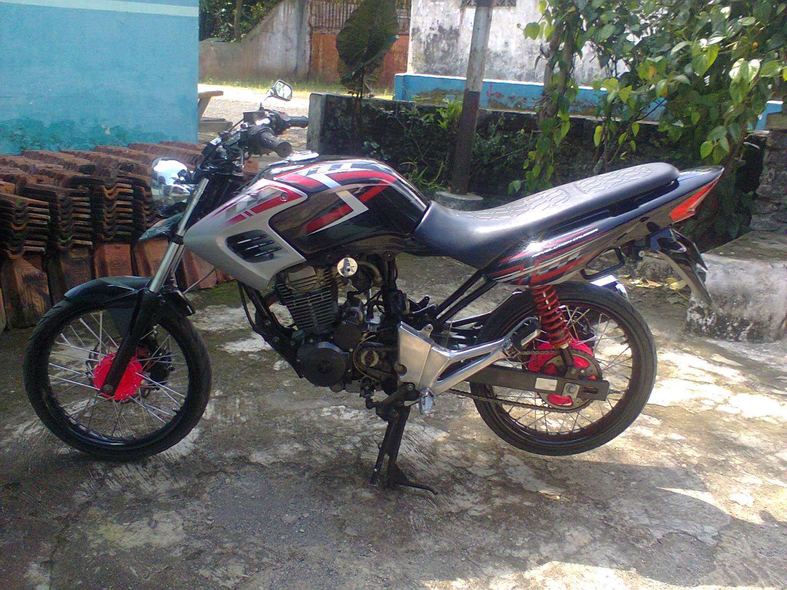 79 Modifikasi Motor Tiger Revo Ring 17 Terupdate Bengkel Kroto