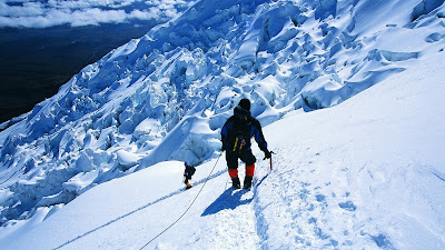 Amazing ice climbing wallpapers