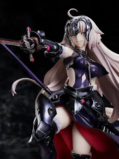 Jeanne D'Arc Alter 1/7 de Fate / Grand Order, Licorne.