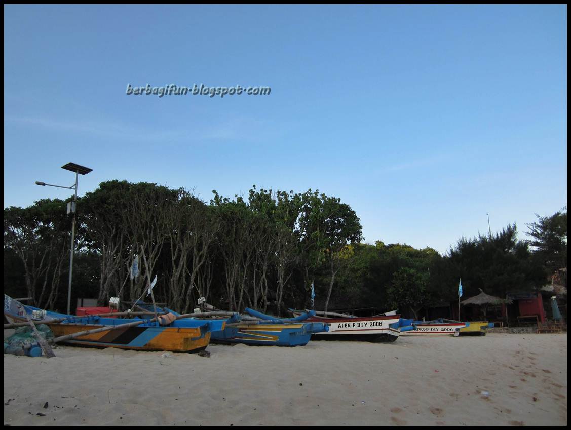 Menikmati Sunset di Pantai Ngandong, Jogja ~ JALAN JALAN 