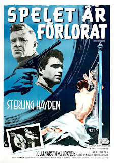 SPELET ÂR FÔRLORAT. Cartel. Suecia. Arte: Gösta Åberg. ATRACO PERFECTO. The Killing. 1956. Estados Unidos. Dirección: Stanley Kubrick. Reparto: Sterling Hayden, Coleen Gray, Vince Edwards, Jay C. Flippen, Marie Windsor, Ted de Corsia, Elisha Cook Jr., Joe Sawyer, Timothy Carey, Jay Adler, Joe Turkel, Kola Kwariani, James Edwards, Tito Vuolo, Cecil Elliott, Dorothy Adams, Herbert Ellis, Mary Carroll.