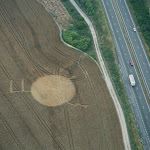 gambar crop circle, foto crop circle, alien, ufo, lingkaran tanaman, www.digaleri.com