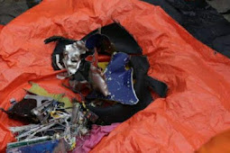 Serpihan Pesawat dan Pakaian Anak Korban Sriwijaya SJ-182 Ditemukan
