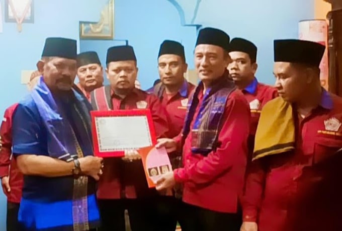 RAHUDMAN HARAHAP TUTUP PELATIHAN TRADISI MARKOBAR : PARTABAGSEL BERSATU RENCANAKAN KERJASAMA PELATIHAN BUDAYA