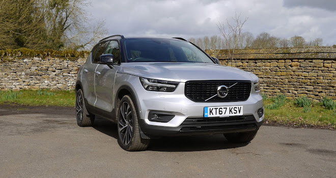 Volvo XC40 front view