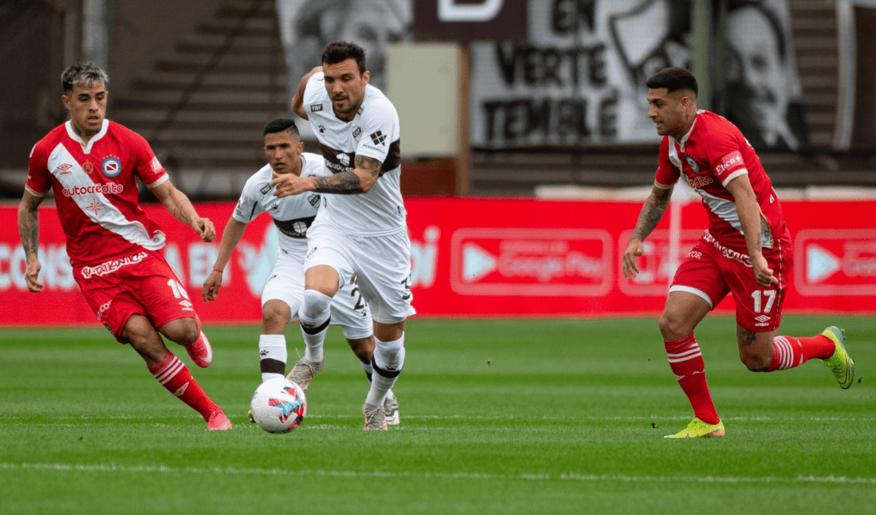 Platense y Argentinos Juniors empataron en el estadio Ciudad de Vicente López