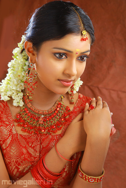 Amala Paul Latest Hot Photoshoot Stills, Amala Paul Latest Photo Gallery