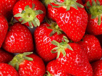 Delicious Strawberry Normal Resolution HD Wallpaper 10
