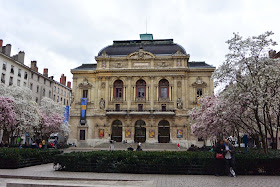 Lyon : Théâtre magnolias en fleurs mars 2015