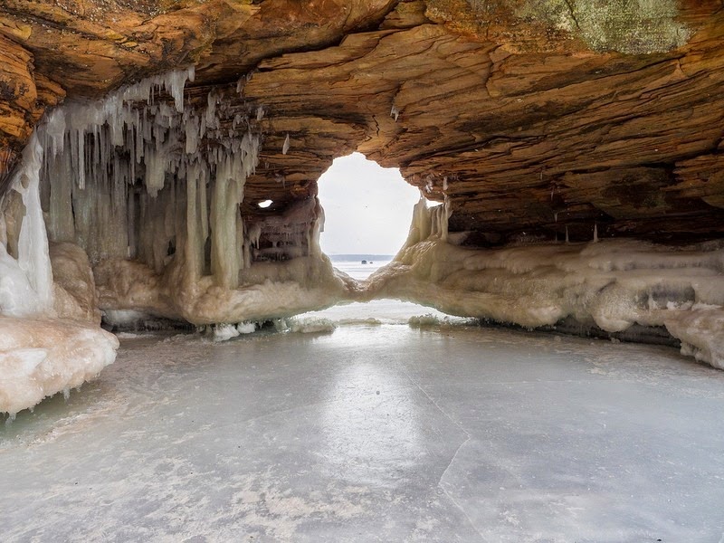 Stunning Ice Formations on Lake Superior Ice Cave