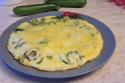 Omlet s tikvicama i mozzarellom / Zucchini omelette with mozzarella