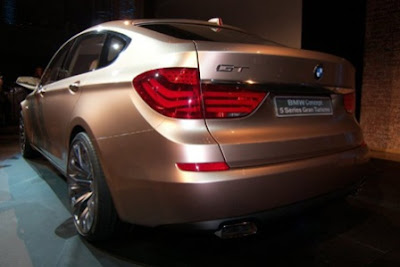 Back side view of BMW 5 Series GT Wallpaper