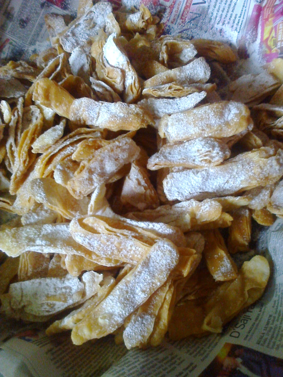 Warna Warni Cara Mudah Buat Kuih Tiram Rangup Rapuh Lagi Sedap