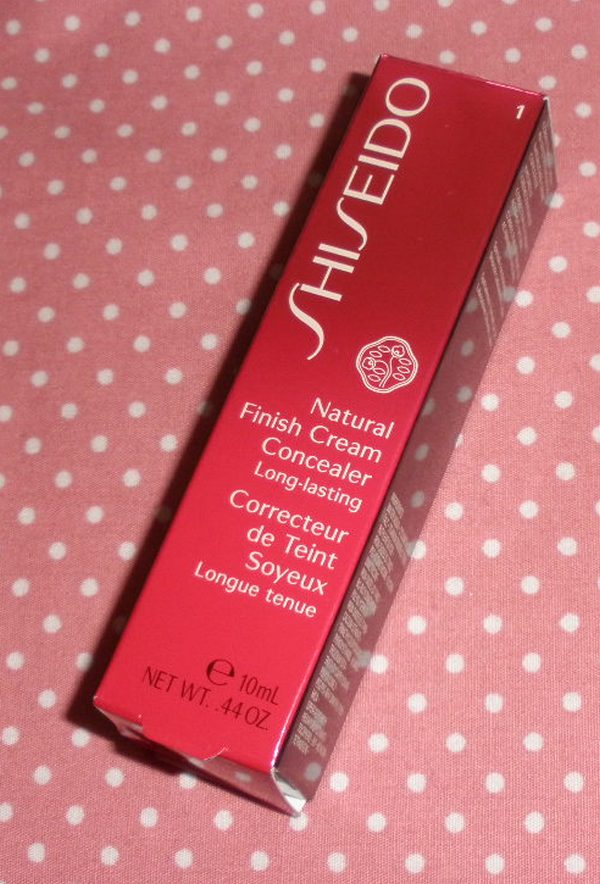 It´s weird since this is one of the only 2 Japanese makeup lines available 