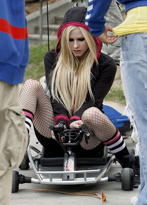 Avril Lavigne Hot Photo