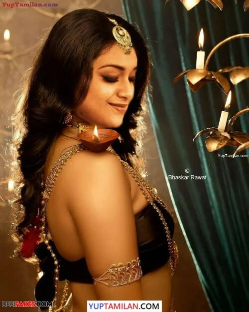 Keerthy Suresh Sexy Navel Photos