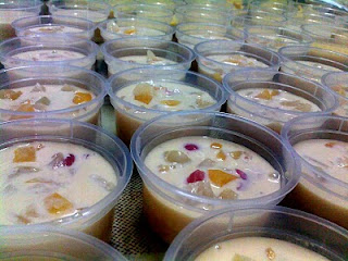 Zetty Bakery: Triffle Fruit Puding (in Mini Containers)