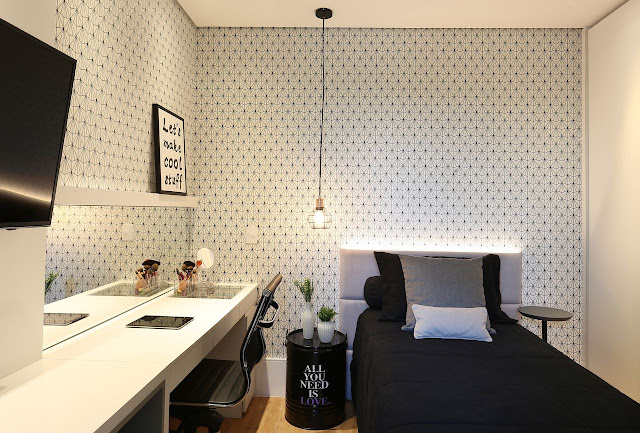 female- bedroom -with- black- and -white -decoration
