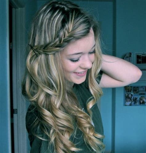 Cute Hairstyles For Curly Hair