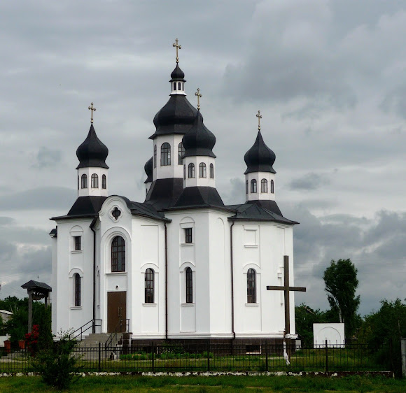 Батурин. Свято-Покровська церква