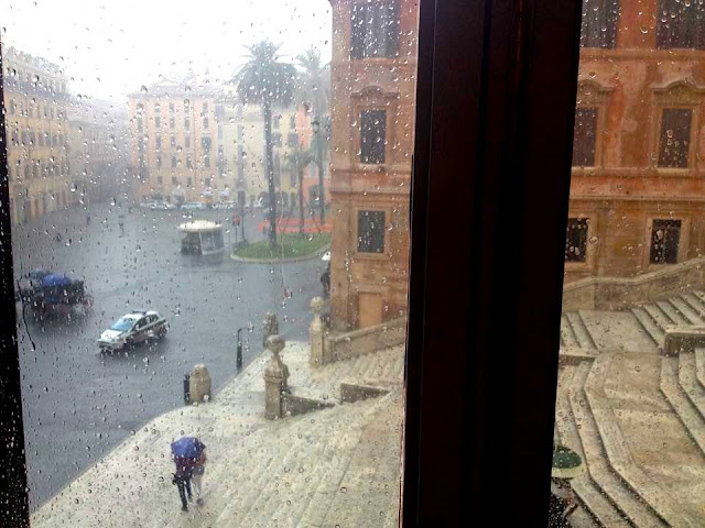 Spanish steps in rain, John Keats w Rzymie, John Keats in Rome, Piazza di Spagna
