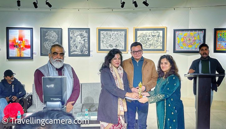 Dr Bharati Malhotra also showed some of her artworks in this art exhibition and we all were excited to see her artworks in the gallery. It was great to witness the vibrance and listen to some of the accomplished artists who were present at the show.