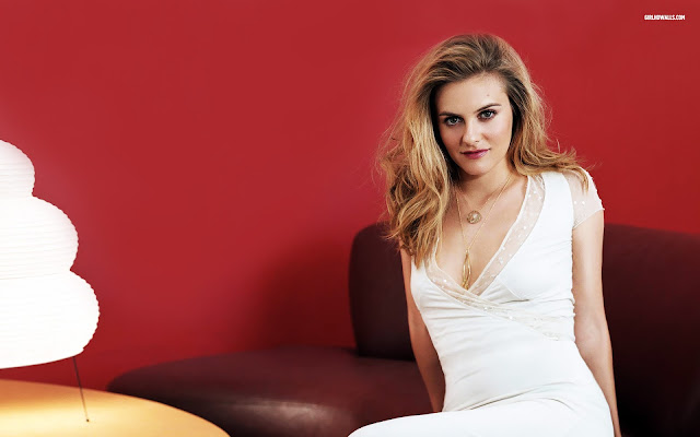 Alicia Silverstone Hd Wallpapers