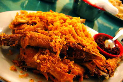 Resep Ayam Goreng Kremes Nyonya Suharti